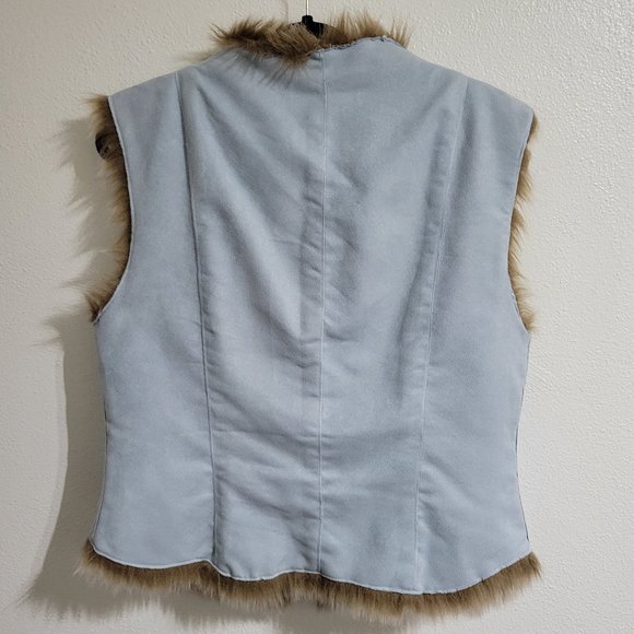 Together Women's Sz 12 Faux Suede Faux Fur Light Blue Vest Front Toggle Closure - Picture 4 of 4